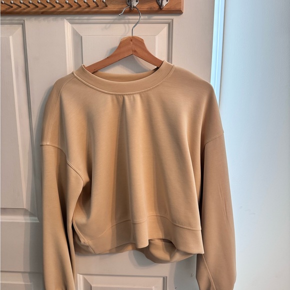 lululemon athletica Tops - Lululemon Perfectly Oversized Cropped Crew *Softstreme